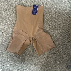 NWT! SuperPower Short, Color: Sand, Size L
